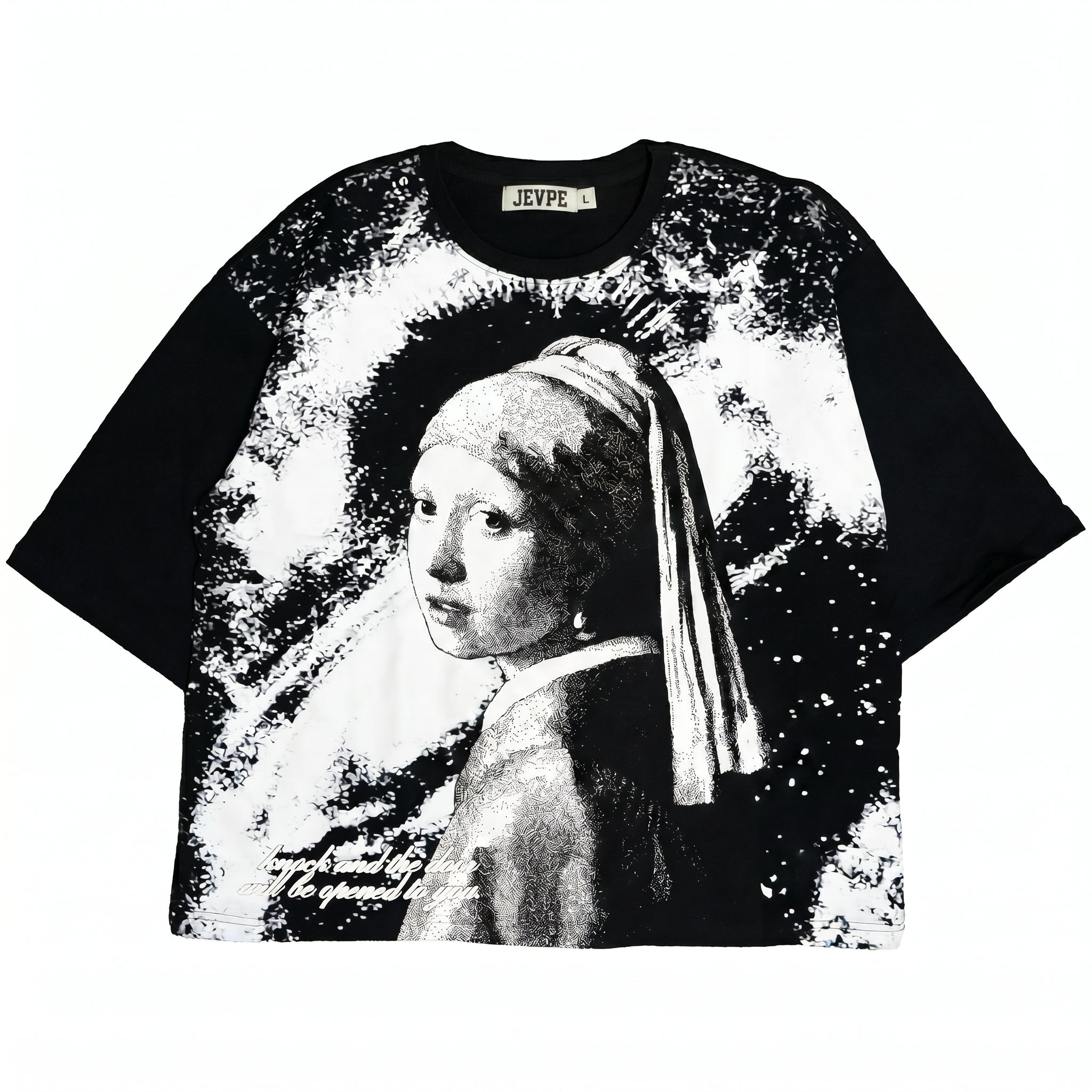 JEVPE men's oversized T-shirt featuring a vintage-inspired Girl with a Pearl Earring graphic, streetwear style and artistic design