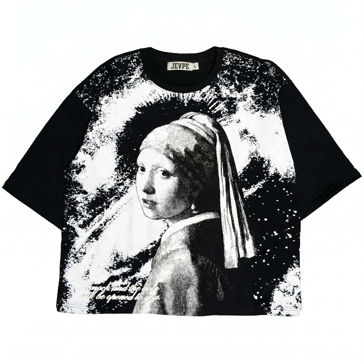 JEVPE men's oversized T-shirt featuring a vintage-inspired Girl with a Pearl Earring graphic, streetwear style and artistic design