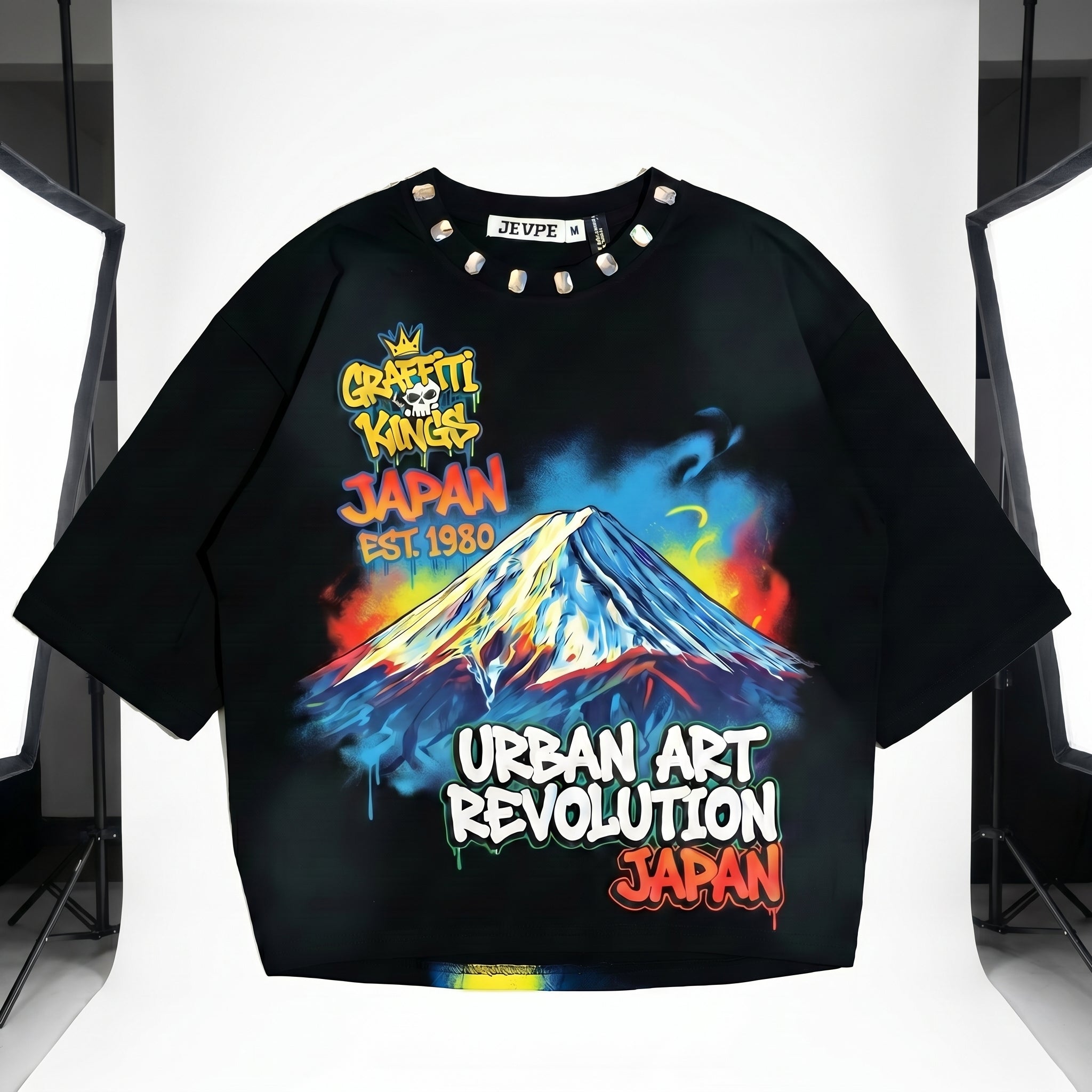 Oversized JEVPE Mount Fuji graffiti T-shirt featuring Japanese urban streetwear style with bold mountain and graffiti design.
