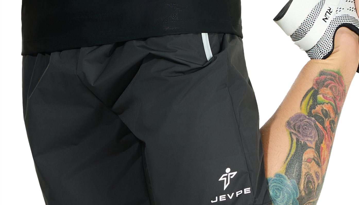 JEVPE men's sauna shorts and sweat pants for gym workouts, made of breathable fabric for exercise and sauna sessions.