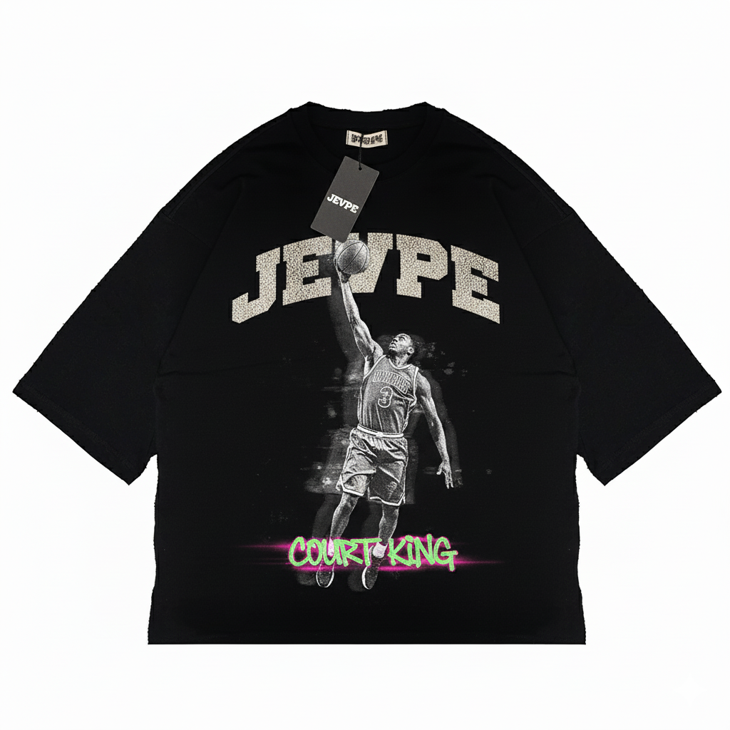 JEVPE black oversized basketball graphic t-shirt with "Court King" vintage streetwear style, featuring bold sports-themed design.